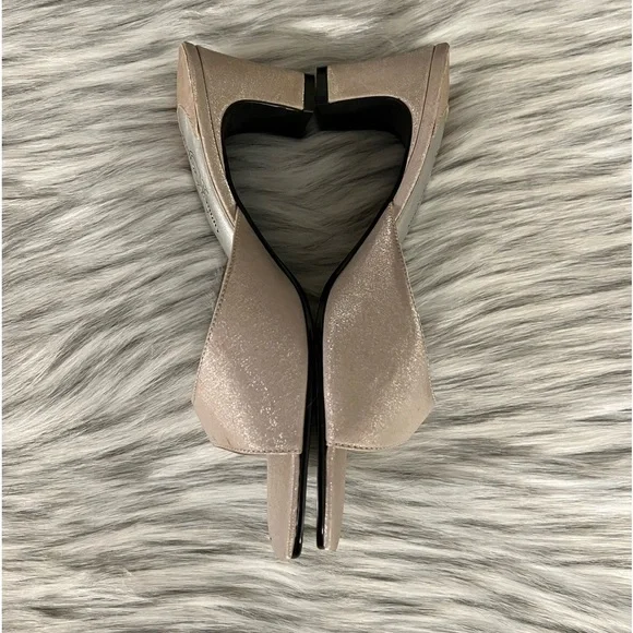 Chinese Laundry Shimmering Fabric Block Heel Sandals - Picture 2 of 9